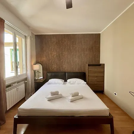 Апартаменты Viva La Vista - Reception Триест